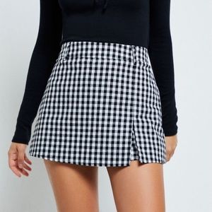 Plaid skort- PAC SUN NWT